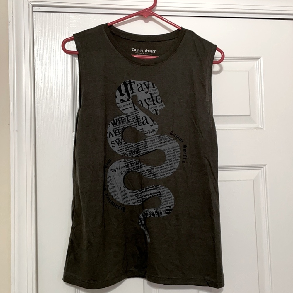Taylor Swift Reputation tour muscle tee!
